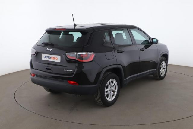 Jeep Compass image 2