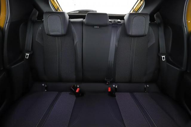 Peugeot 208 image 2