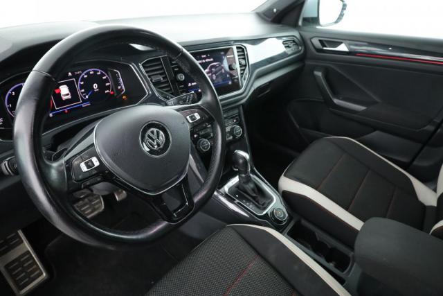 Volkswagen T-Roc image 6