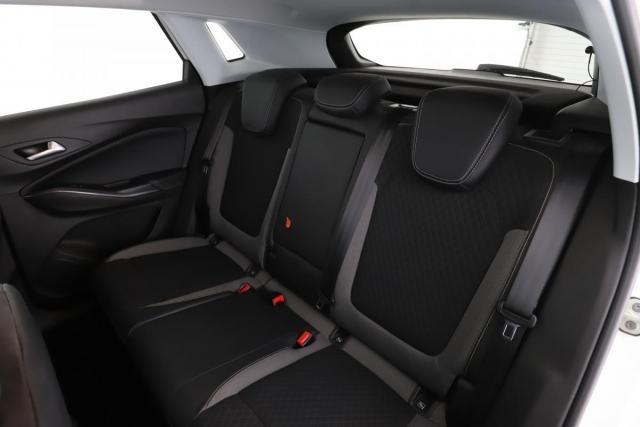 Opel Grandland X image 2