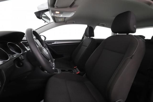 Volkswagen Golf image 4