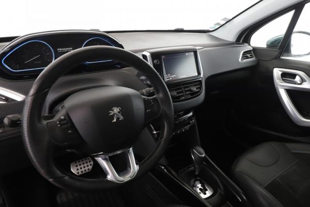 Peugeot 2008 image 9