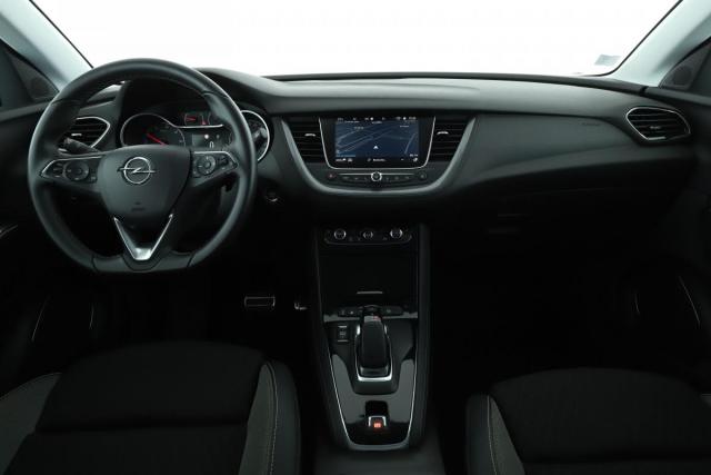 Opel Grandland X image 2