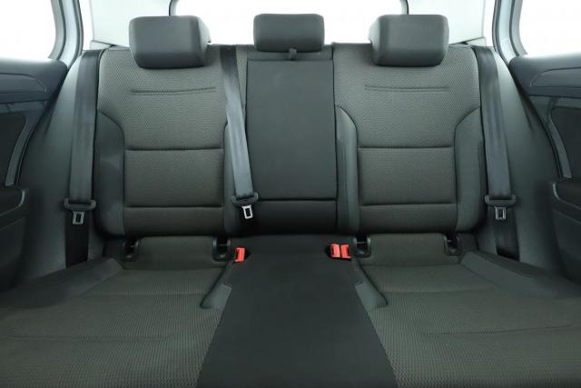 Volkswagen Golf image 5
