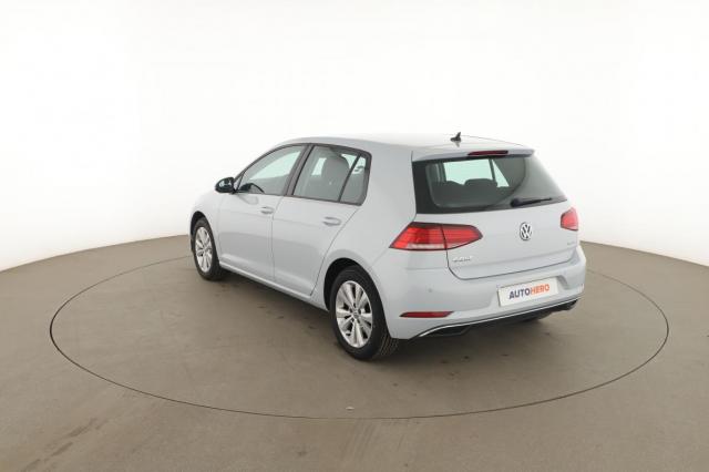 Volkswagen Golf image 6