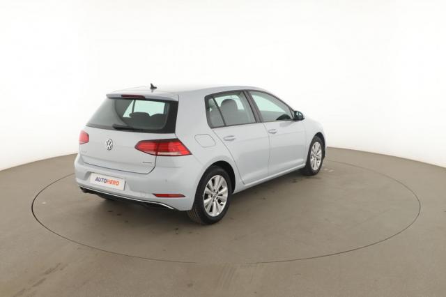 Volkswagen Golf image 3