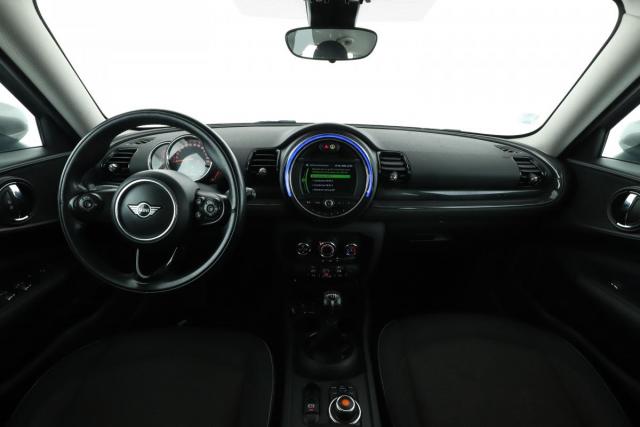 Mini Clubman image 2