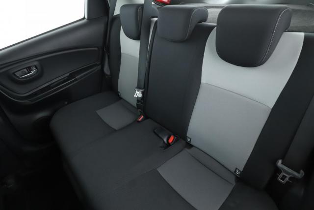 Toyota Yaris image 8