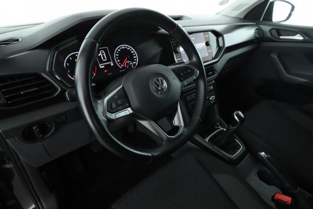 Volkswagen T-Cross image 5