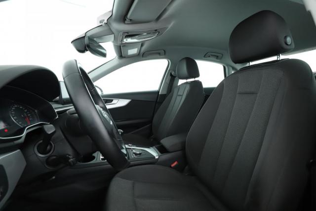 Audi A4 image 8