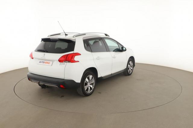 Peugeot 2008 image 9