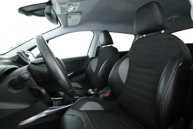 Peugeot 2008 image 4