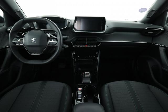 Peugeot 2008 image 3