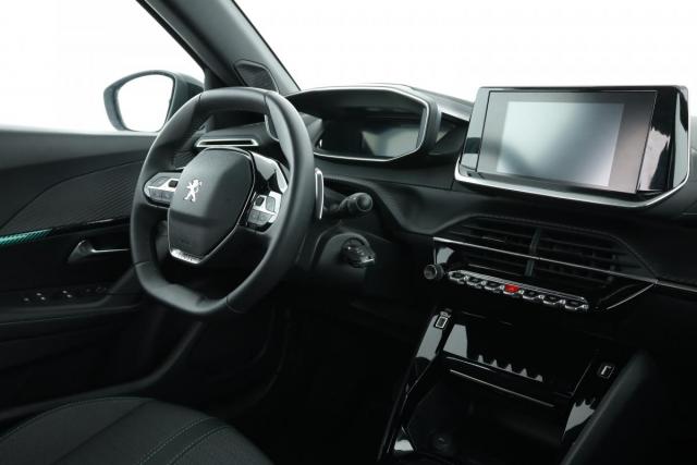 Peugeot 2008 image 5