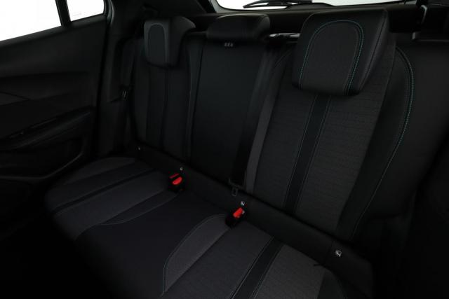Peugeot 2008 image 4