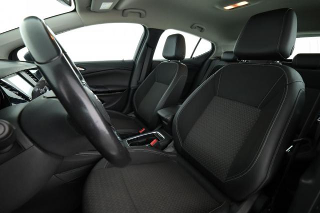 Opel Astra image 4