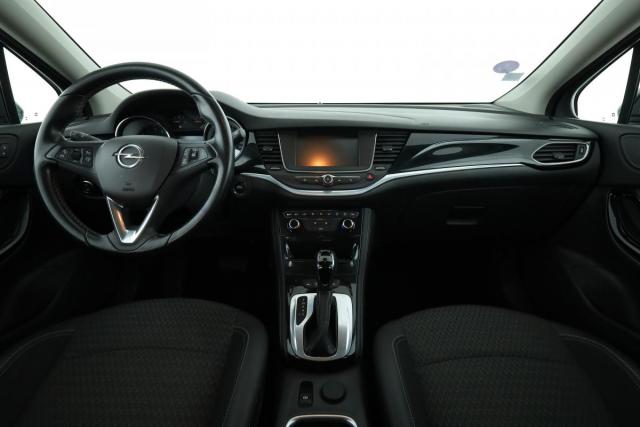 Opel Astra image 6