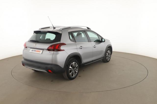 Peugeot 2008 image 2