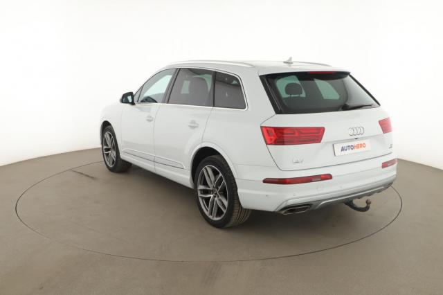 Audi Q7 image 6