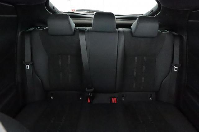Toyota C-Hr image 5