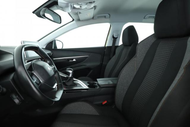 Peugeot 3008 image 2