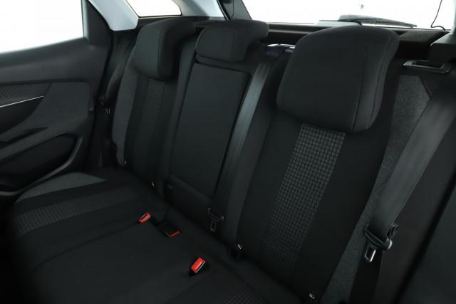 Peugeot 3008 image 6