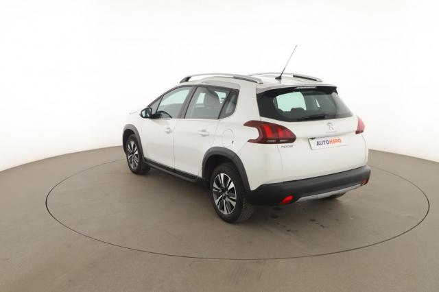 Peugeot 2008 image 8