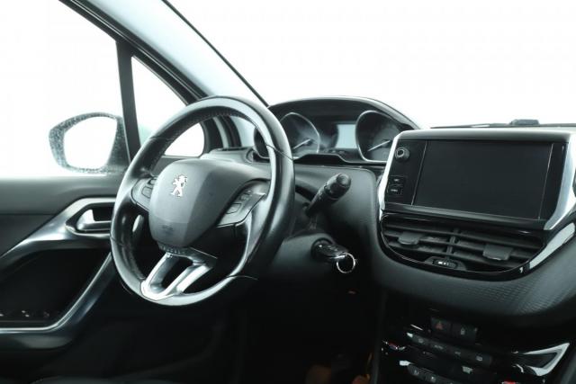 Peugeot 2008 image 5