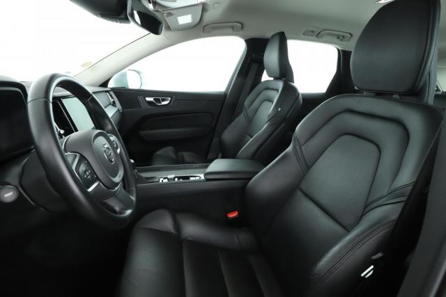 Volvo Xc60 image 8