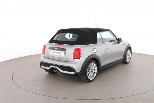 Mini Cabrio image 8