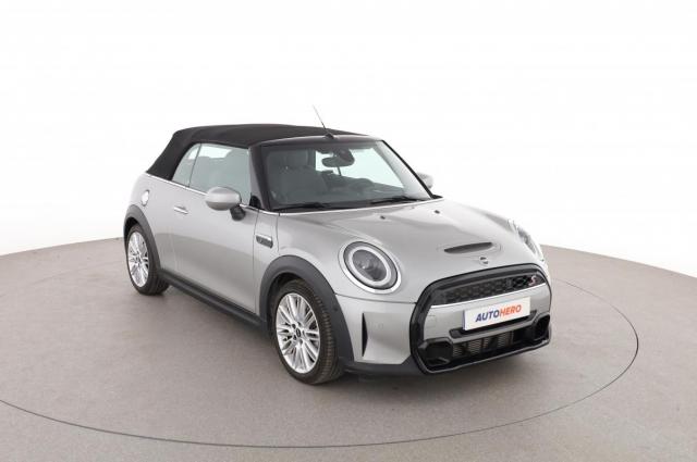 Mini Cabrio image 2