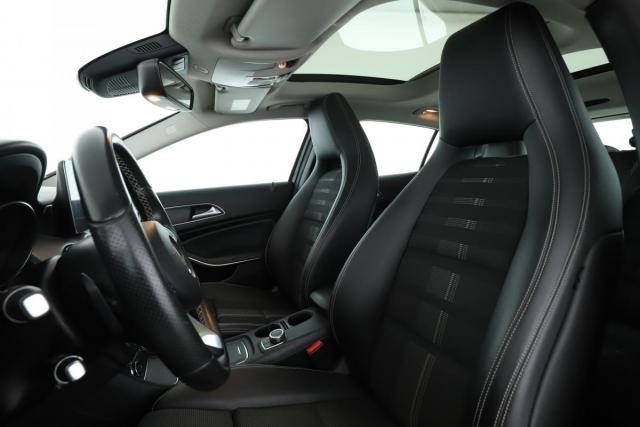 Mercedes Benz Gla image 9
