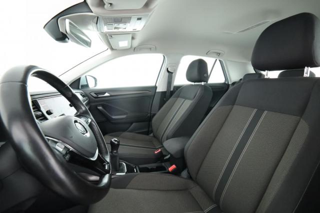 Volkswagen T-Roc image 3
