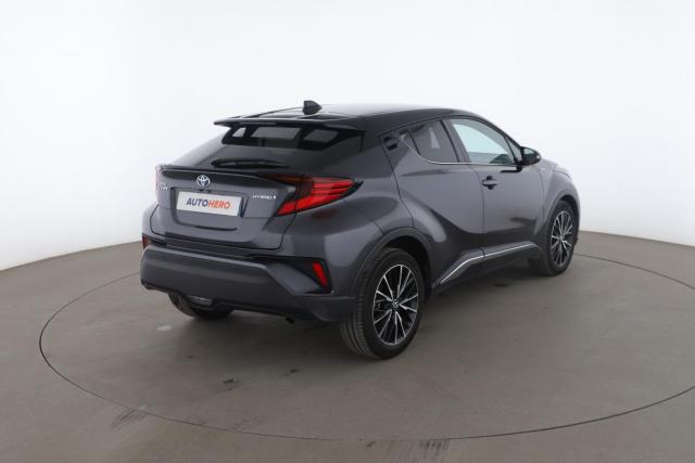 Toyota C-Hr image 9