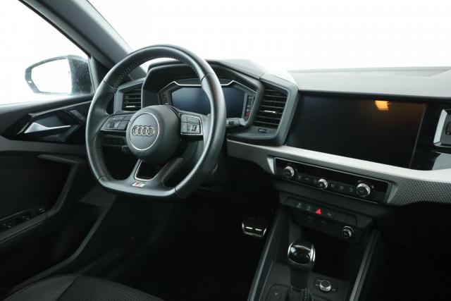 Audi A1 Sportback image 1