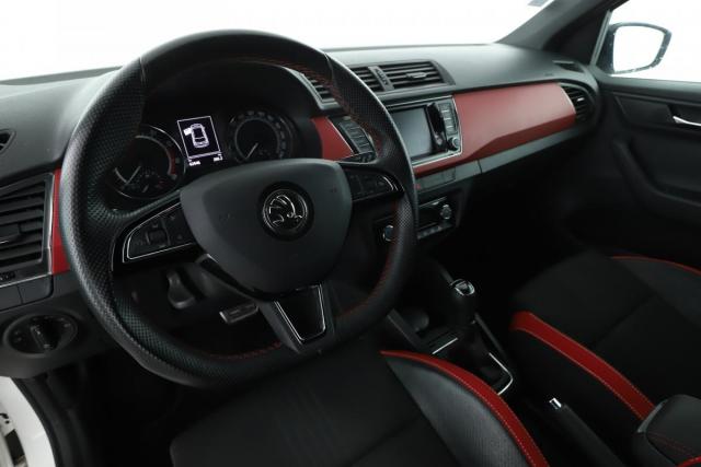 Skoda Fabia image 9