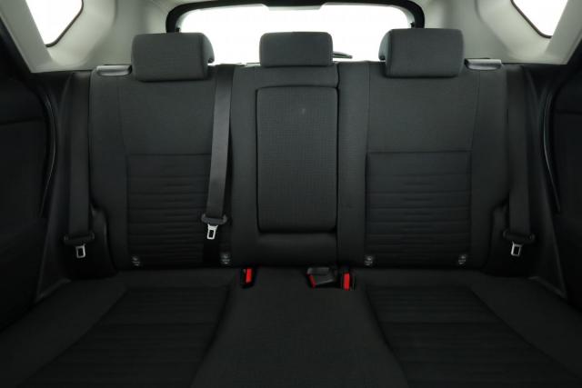 Toyota Auris image 4