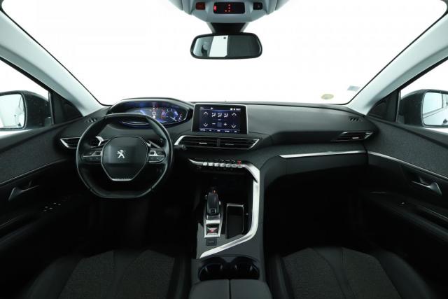 Peugeot 3008 image 2