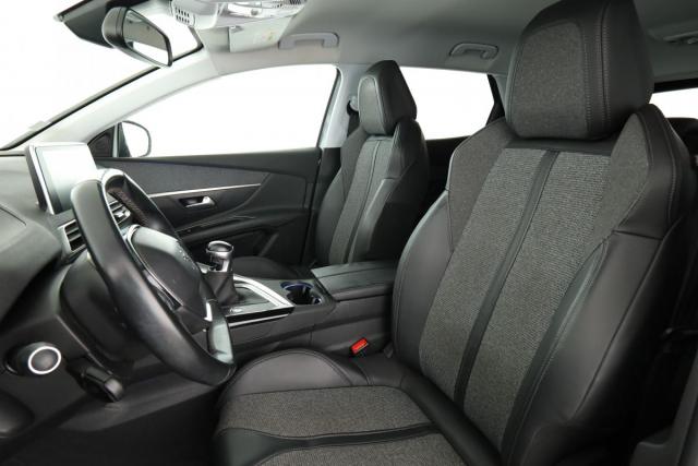 Peugeot 3008 image 8