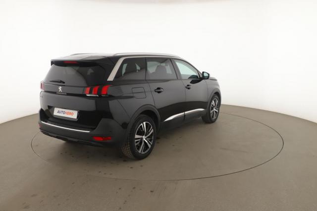 Peugeot 5008 image 3