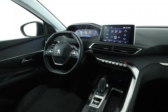 Peugeot 5008 image 1