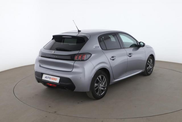 Peugeot 208 image 7