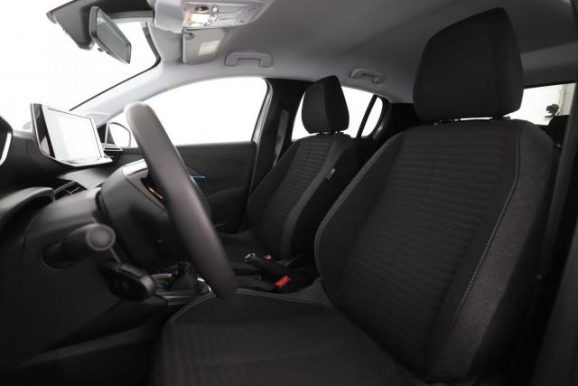 Peugeot 208 image 6