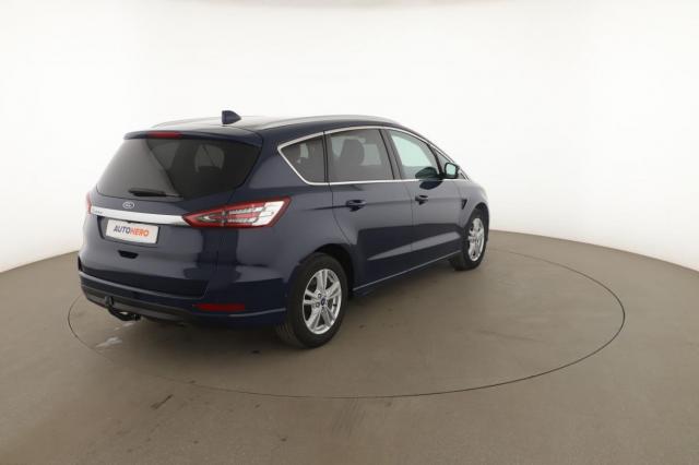 Ford S-Max image 3