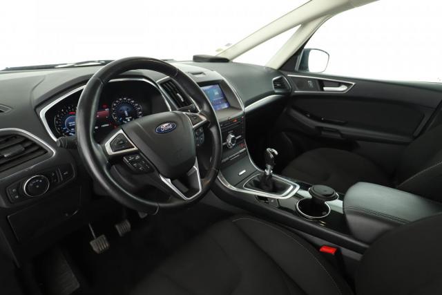 Ford S-Max image 5