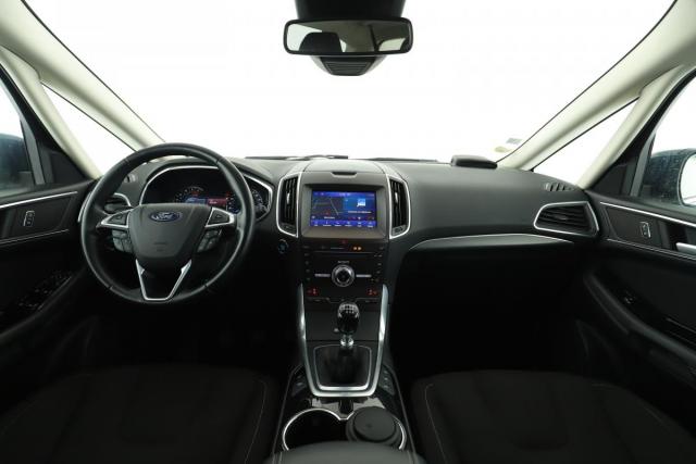 Ford S-Max image 4