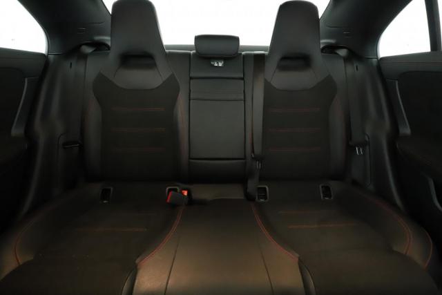 Mercedes Benz Cla image 4
