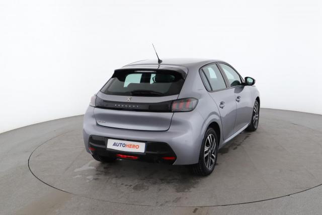 Peugeot 208 image 9