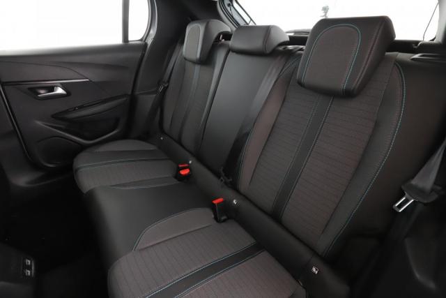 Peugeot 208 image 1