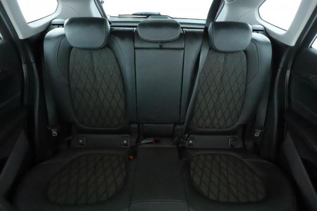 Bmw X1 image 2